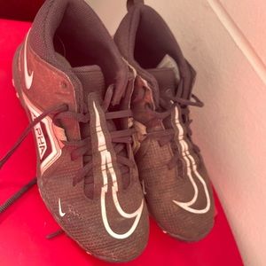 Boys Nike football cleats size 5